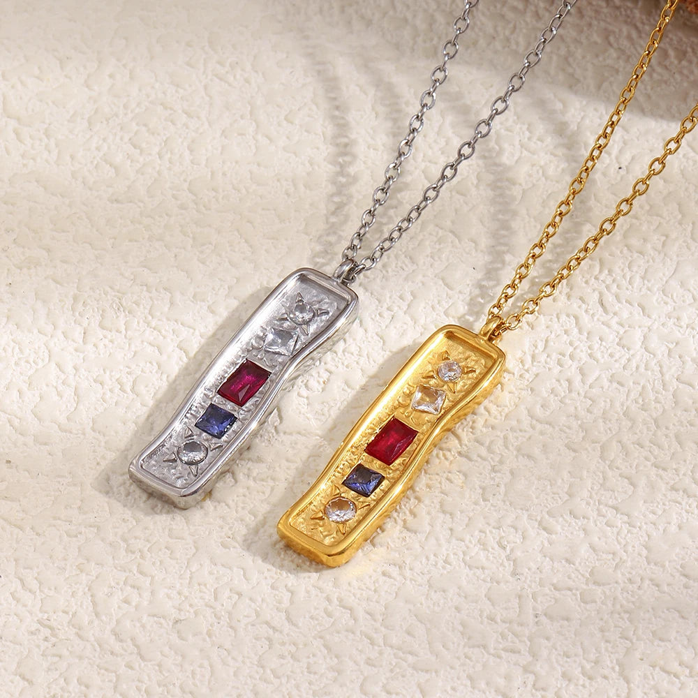 Collar Plaque Céleste Gold