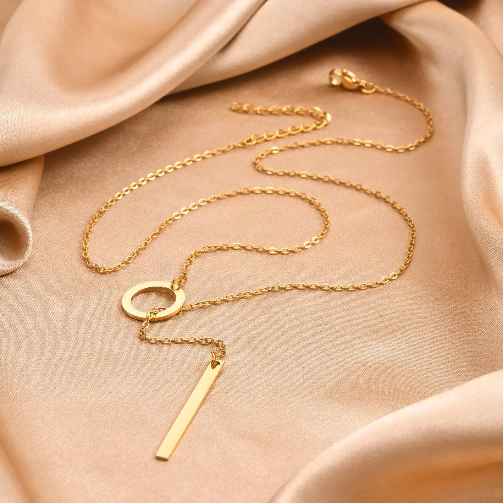 Collar Corbatero Geometric Lariat