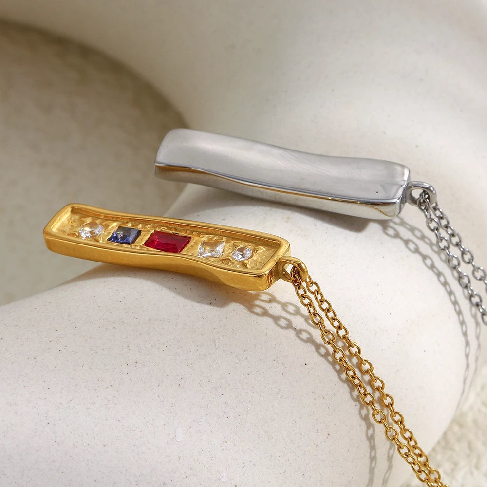 Collar Plaque Céleste Gold