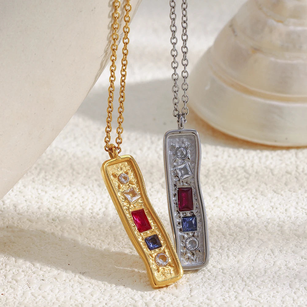 Collar Plaque Céleste Gold